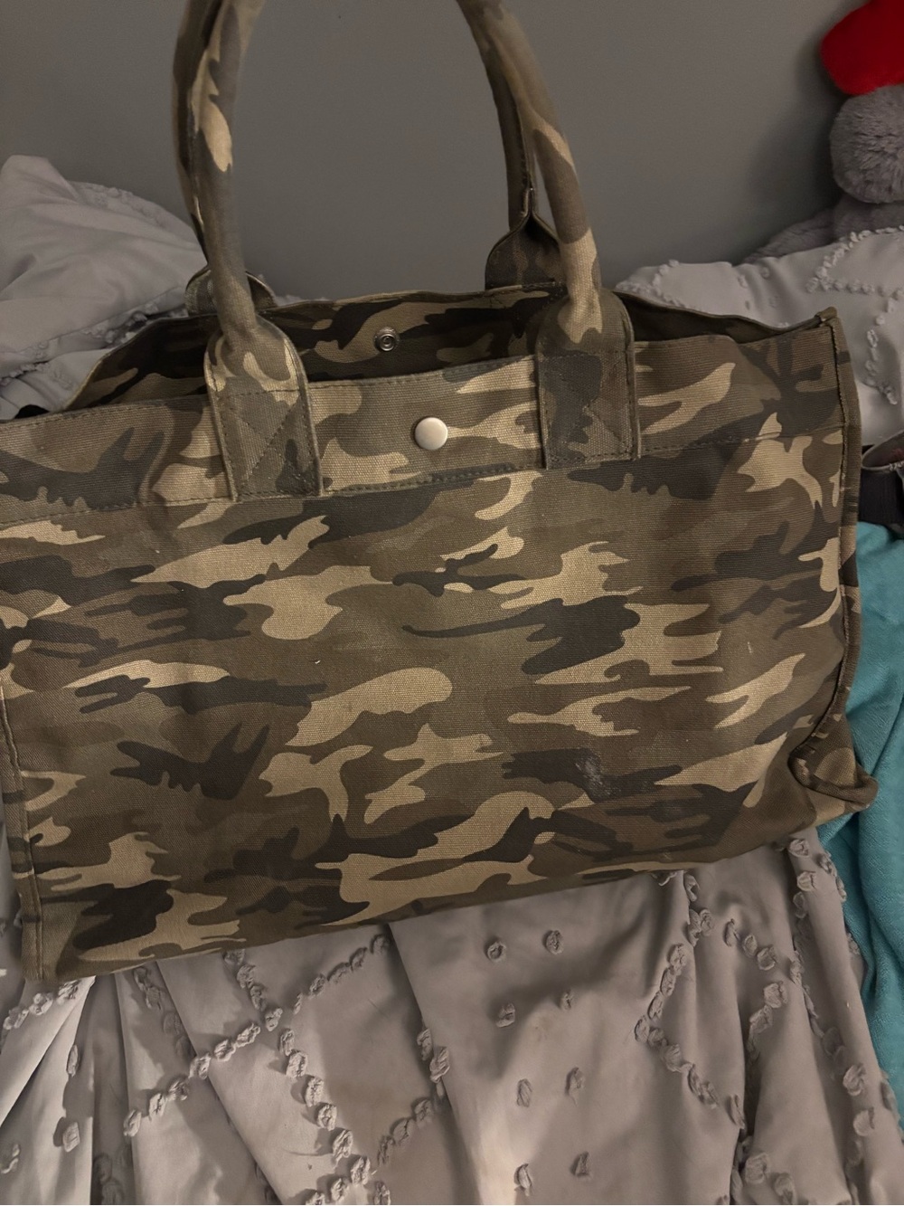 Camo Canvas Duffel Bag - Olive/Tan